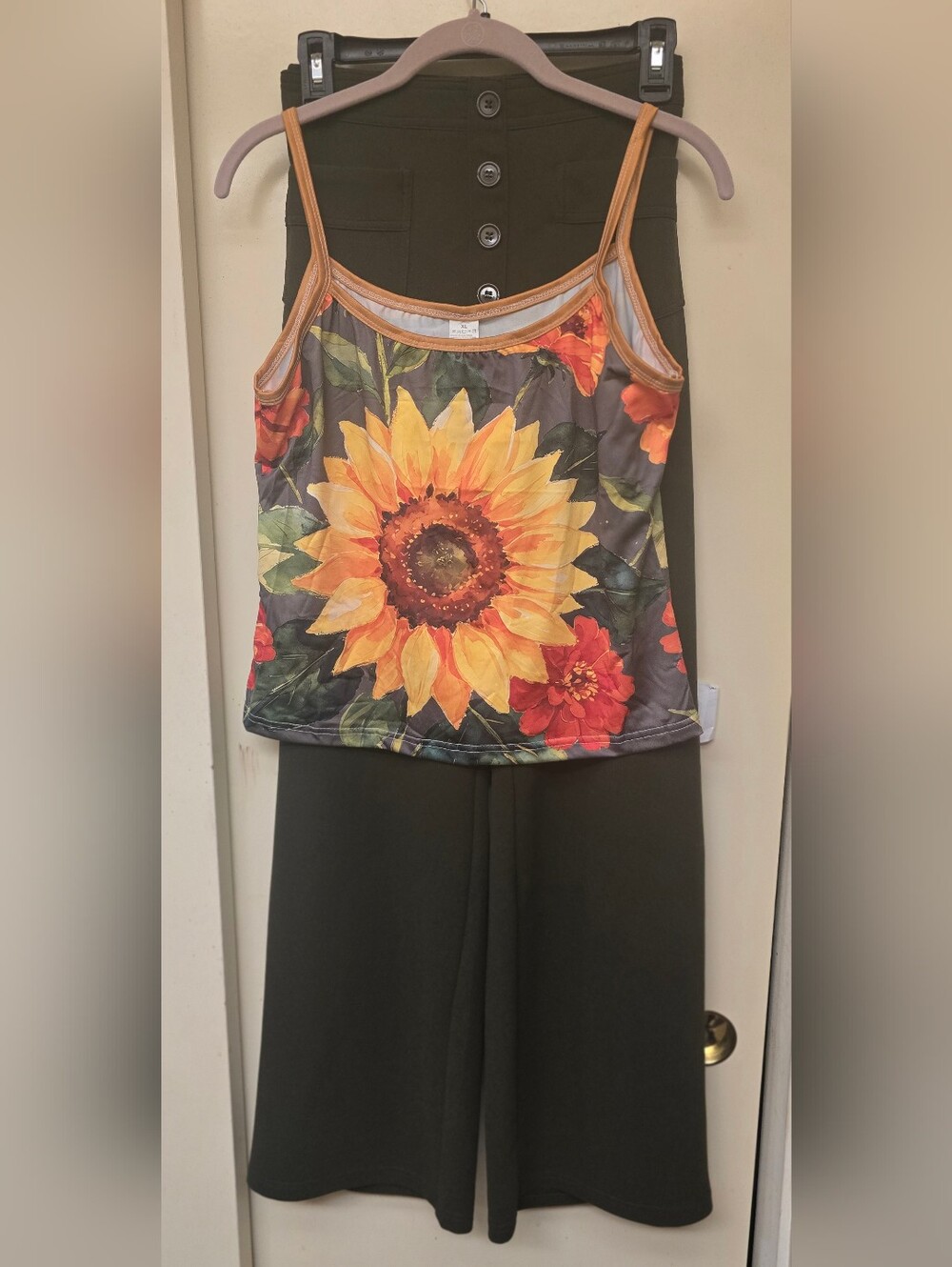 Sunflower Print Camisole Tank Top - Yellow & Orange Floral With Blk Pull On Pant